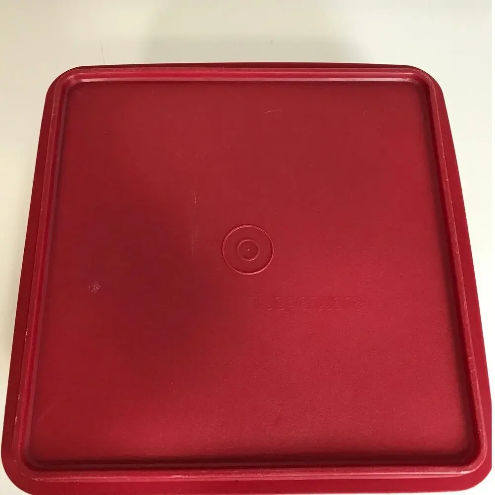 Tupperware Vintage Red Airtight Snack Storage Square Container Part # 514-4